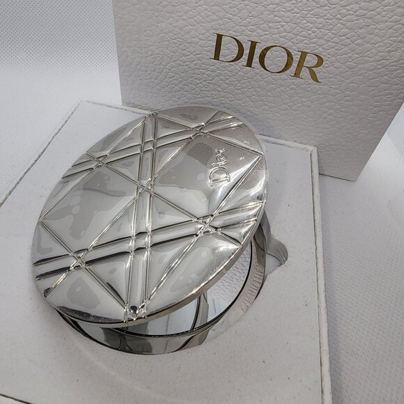 Dior Compact Dual Mirror - Silver - Picture 1 of 4